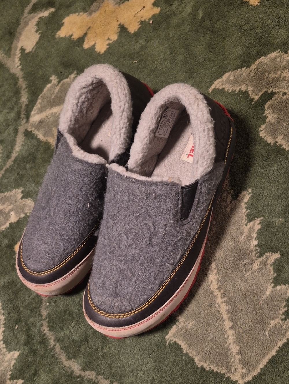 Sorel Gray Wool-Lined Slip-On Winter Clogs with Red Sole Accents